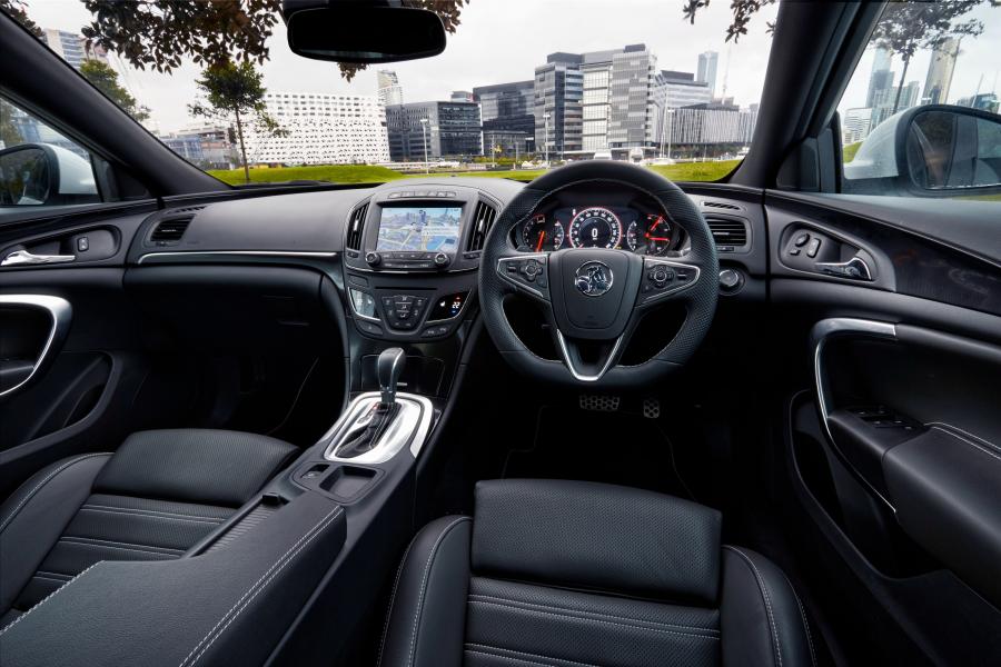  Holden Insignia VXR 2015 года  (фото 7 из 16)